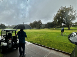Golf-Rain